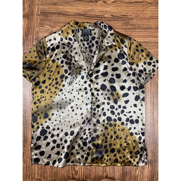 Vintage City Silk Button Down Blouse Cheetah Print Short Sleeve 100% Silk Sz M - Picture 2 of 6